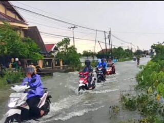 Banjir Bengawan Jero belum juga surut, ribuan rumah di Lamongan masih terendam