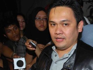 Farhat Abbas: Eggi Sudjana Jadi Termul Baru Indonesia dan Akui Ijazah Asli Jokowi