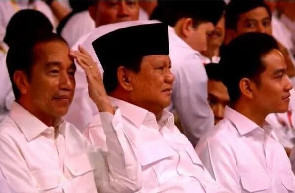 Qiamat Terjadi Ketika Tugas Dikerjakan Oleh Yang Bukan Akhlinya