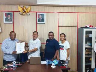Doktor Kornelius Kambu Pimpin Alumni Hollandia Jayapura Maybrat