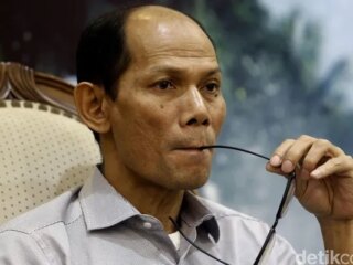 GILIRAN IKHSANUDIN NOORSY CERAHKAN EMAK-EMAK ASPIRASI INDONESIA: PERADABAN BANGSA DIMULAI DARI KELUARGA